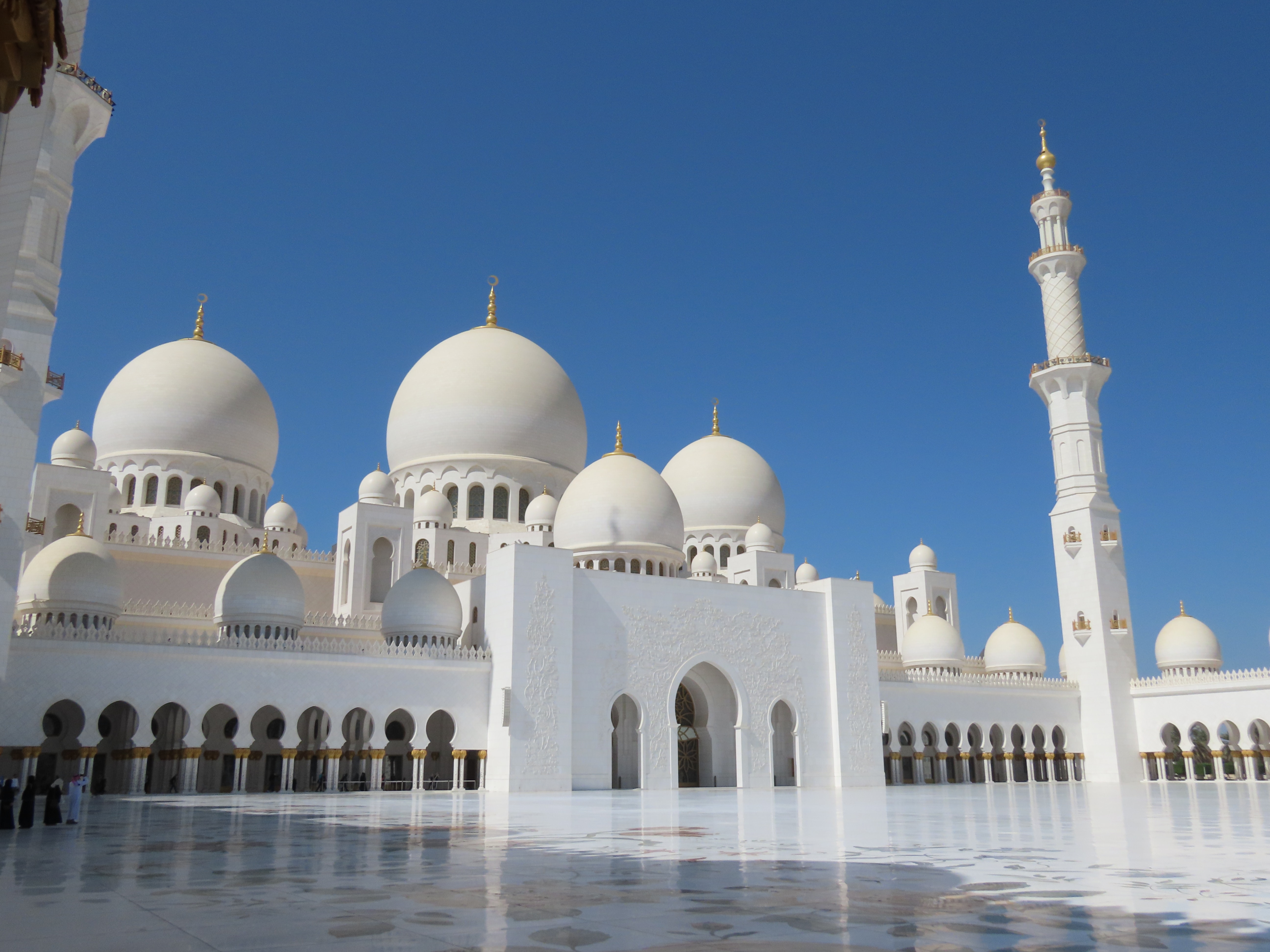 Dubai4